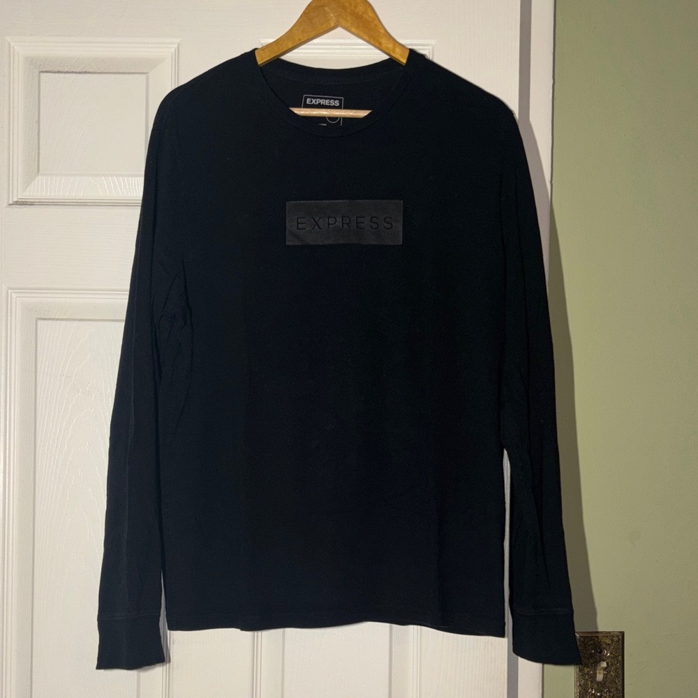 Express Men's Long Sleeve Black Tee